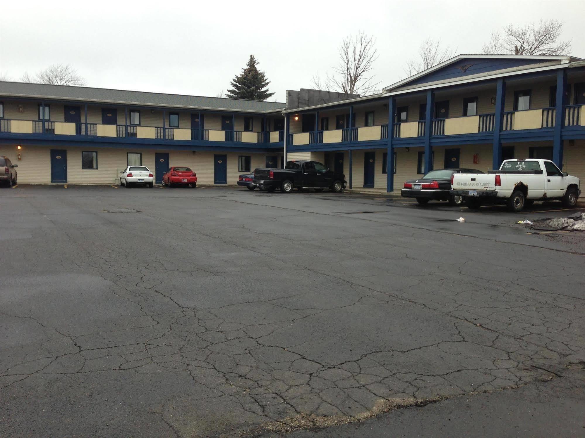 Cadet Motor Inn - Coldwater Buitenkant foto